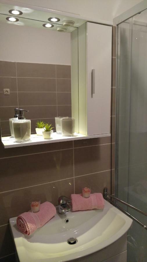 Apartmani Roberta Jurdani Esterno foto