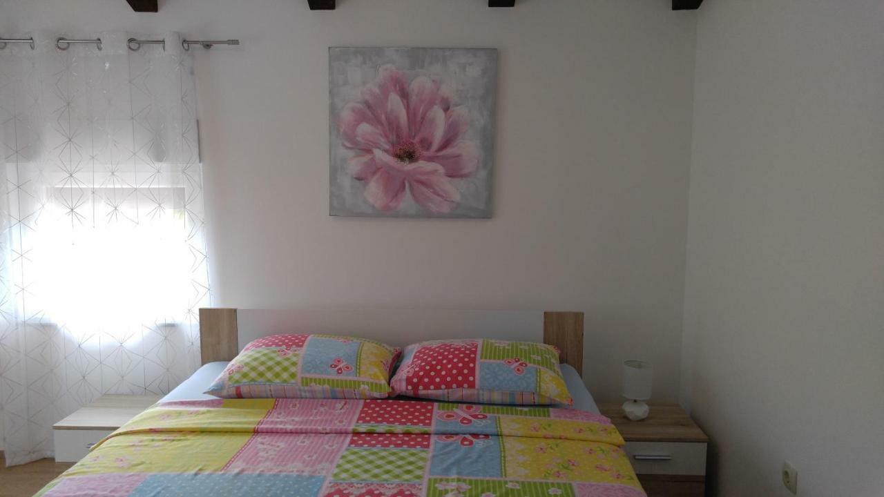 Apartmani Roberta Jurdani Esterno foto