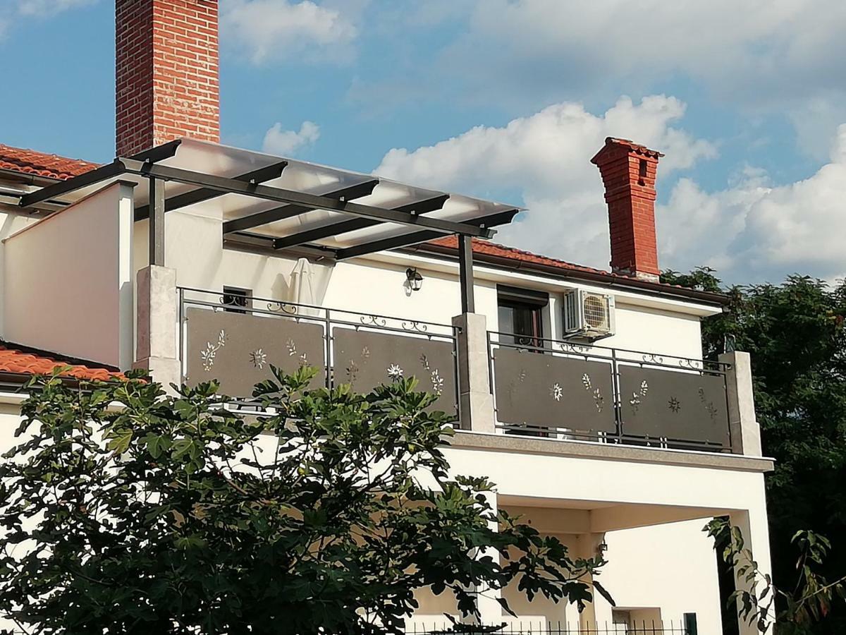 Apartmani Roberta Jurdani Esterno foto
