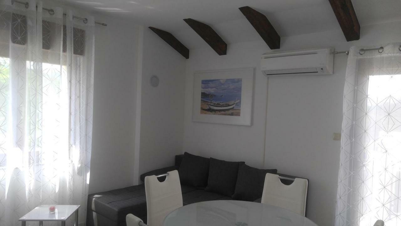 Apartmani Roberta Jurdani Esterno foto